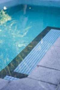 Materials in Swimming Pool Tiling