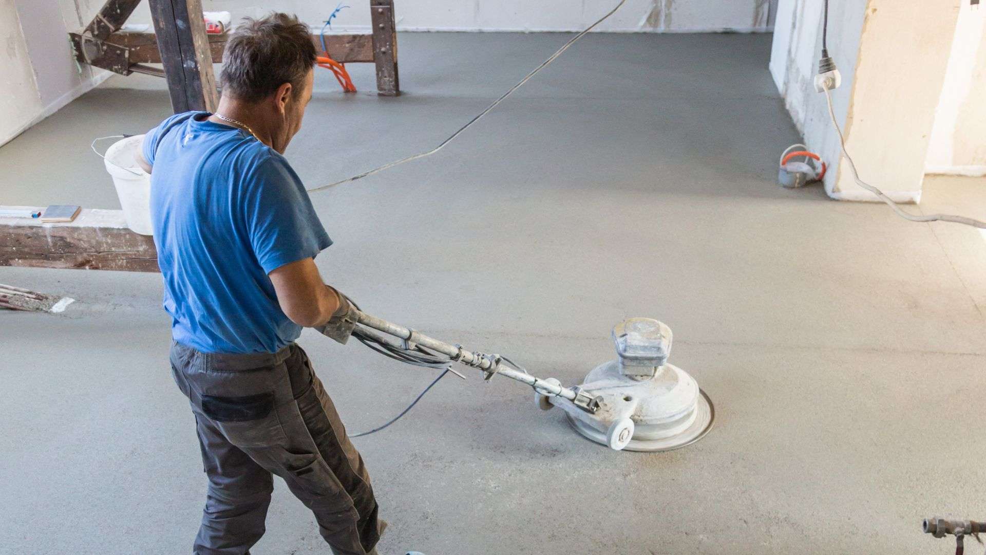 Laitance in floor screed before tiling