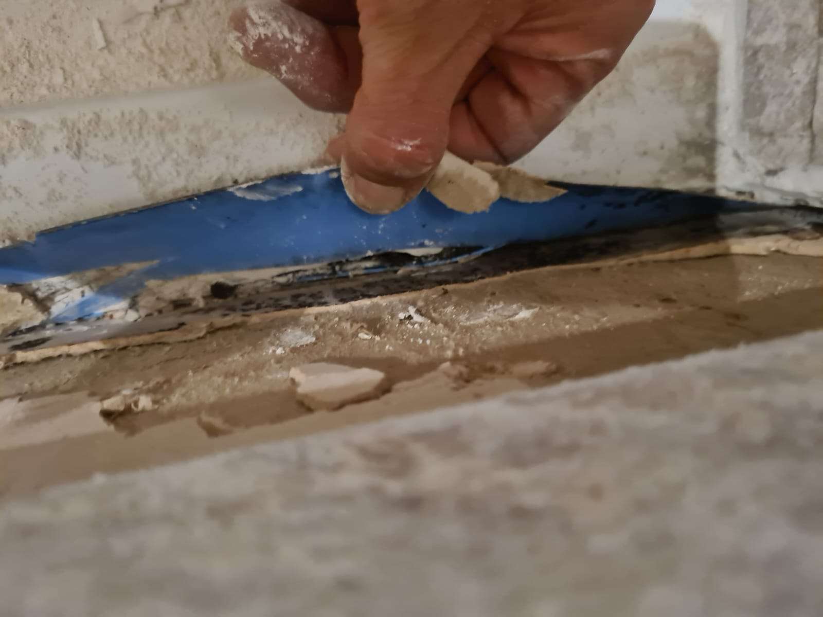 cutting silicone can lead to leaks